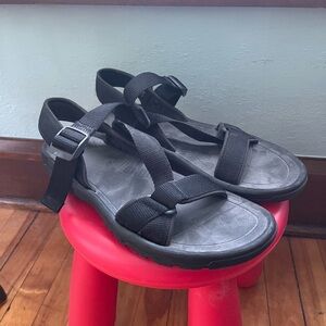 Teva Men's Hurricane XLT2 Cross-Strap Water-Resistant Sandals Black US Size 12